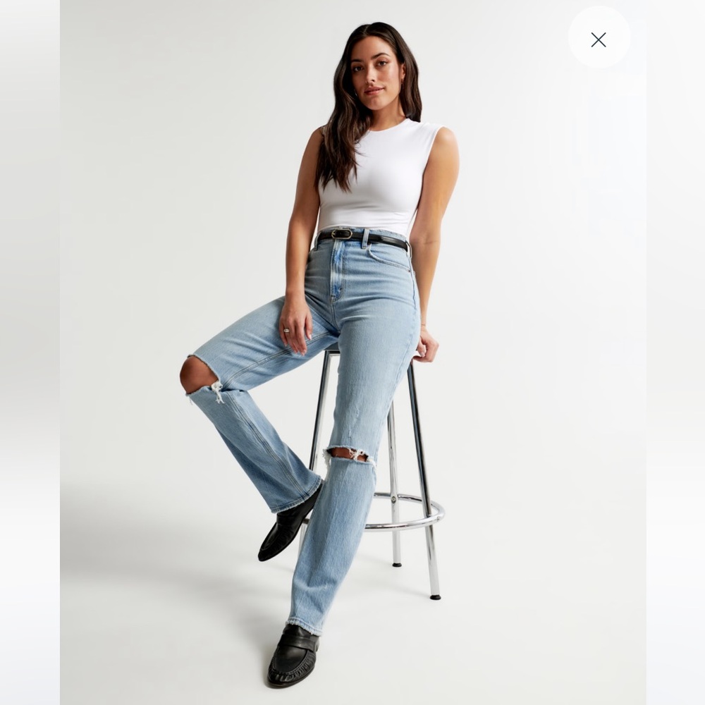 Abercrombie & Fitch Curve Love The '90s Straight Ultra High Rise Long Inseam